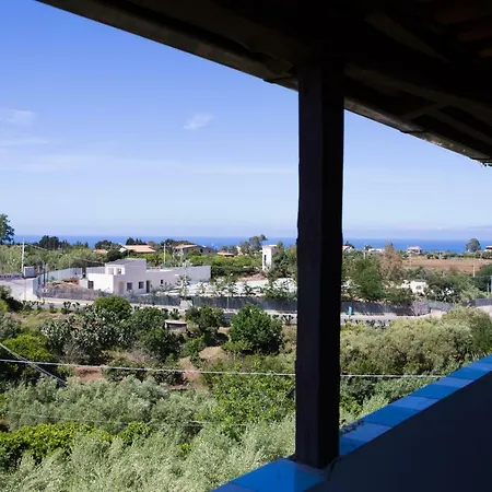 Del Sole Tropea Couette-café Riaci