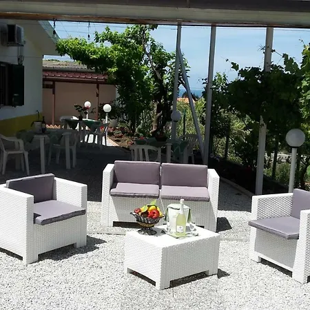 Del Sole Tropea Nocleg ze śniadaniem Riaci
