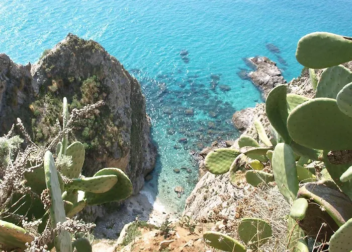 住宿加早餐酒店 Del Sole Tropea 3*